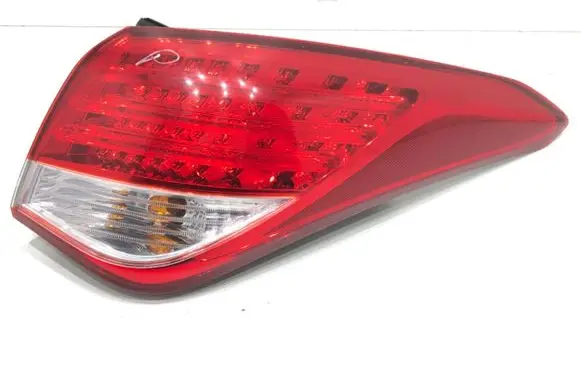 Hyundai i40 Rear/tail lights 92402-3Z3