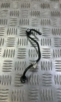 Suzuki Grand Vitara II Fuel injector supply line/pipe 