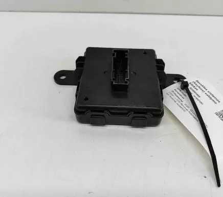 Audi A3 8Y Keyless (KESSY) go control unit/module 5ZA01385401 5ZA013854