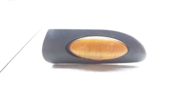 Opel Vectra B Front fender indicator light 90504212