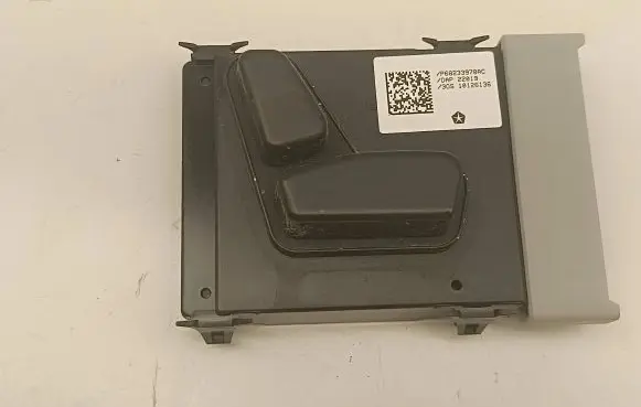Chrysler Pacifica Seat control switch P68233978AC 10126136 DAP22019