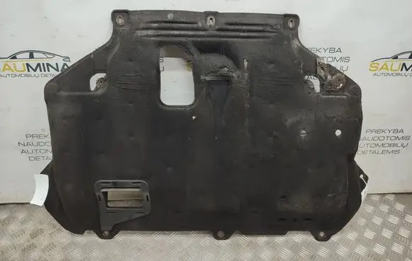 Ford Focus Engine splash shield/under tray