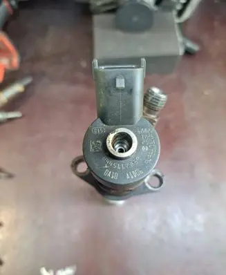 Ford Fiesta Fuel injector B445117859