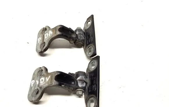 Land Rover Freelander 2 - LR2 Front door hinge set 6H52228A64AE 6H52228A66AG