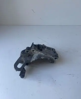 Volvo V40 Engine mounting bracket BM5G6F001EC