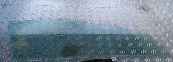 Hyundai Bayon Front door window glass four-door