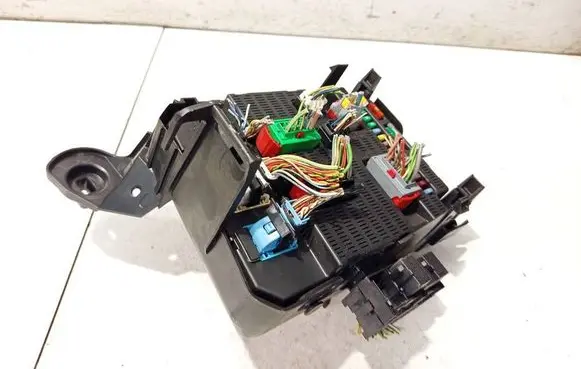 Peugeot Expert Fuse box set 9659285480 bsi2004p0700