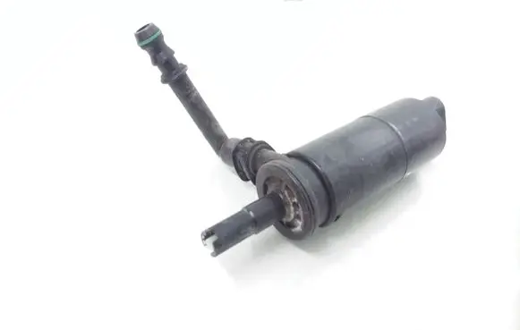 Volkswagen Touran II Headlight washer pump 3B7955681