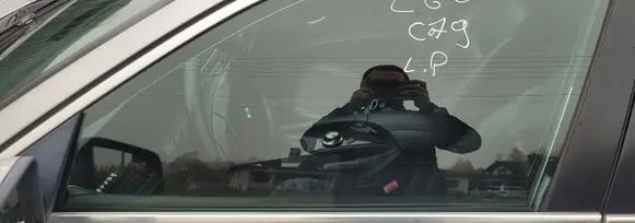 BMW 5 E60 E61 Sliding door window/glass 
