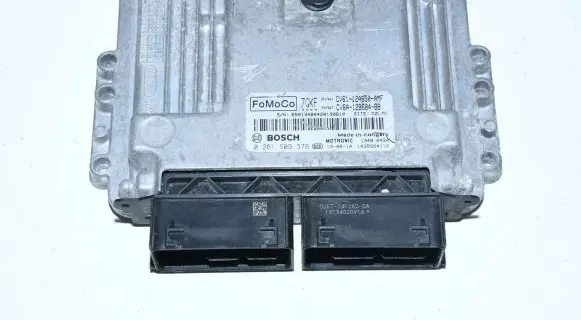 Ford Focus Engine control unit/module CV6A-12B684-BB CV61-12A650-AMF