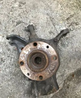 Fiat Seicento/600 Front wheel hub spindle knuckle