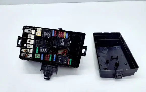 Fuse box set