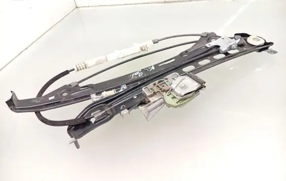 Mercedes-Benz CLS C219 Rear window lifting mechanism without motor A2197300746