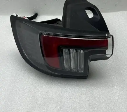 Opel Mokka B Rear/tail lights 9861335480