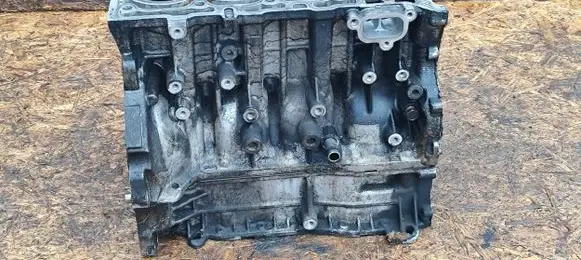 Mitsubishi Outlander Engine block BBBB 22212