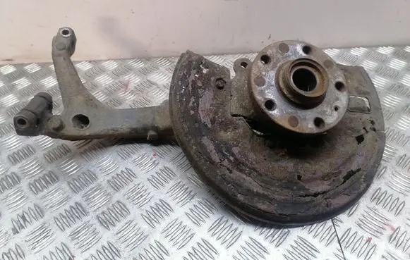 Skoda Superb B5 (3U) Front wheel hub