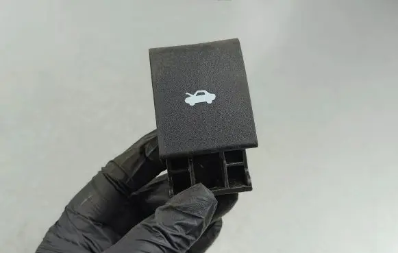 Engine bonnet (hood) release handle