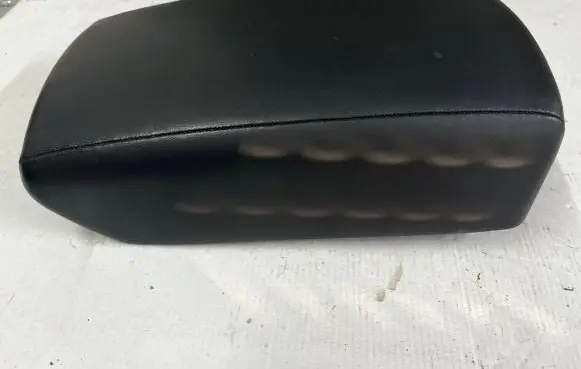 Nissan Qashqai+2 Armrest