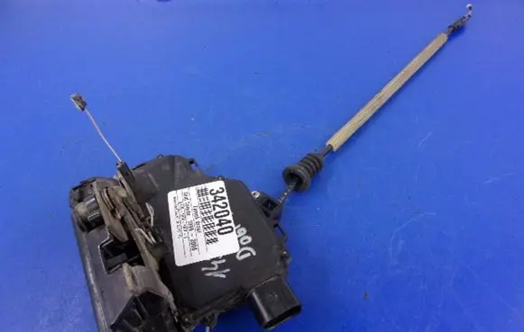 Seat Toledo II (1M) Front door lock