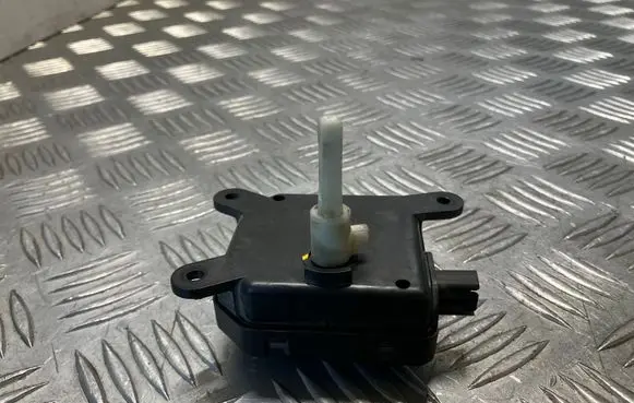Opel Astra H Air flap motor/actuator 52431211 309365604