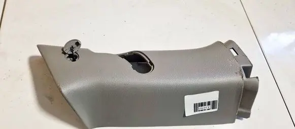 Hyundai Santa Fe (D) pillar trim (bottom) 868502b010 86850-2b010