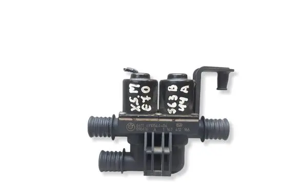 BMW X5 E70 Coolant heater control valve 6910544 64116910544
