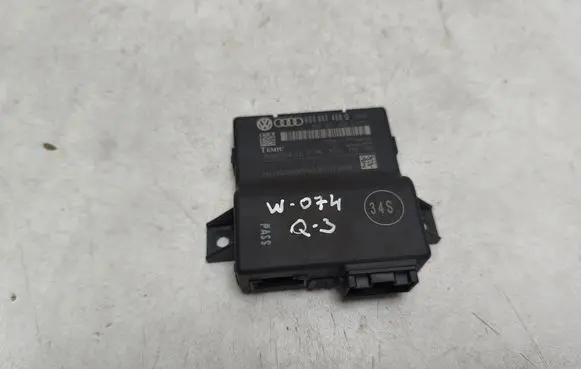 Audi Q3 8U Gateway control module 8U0907468G