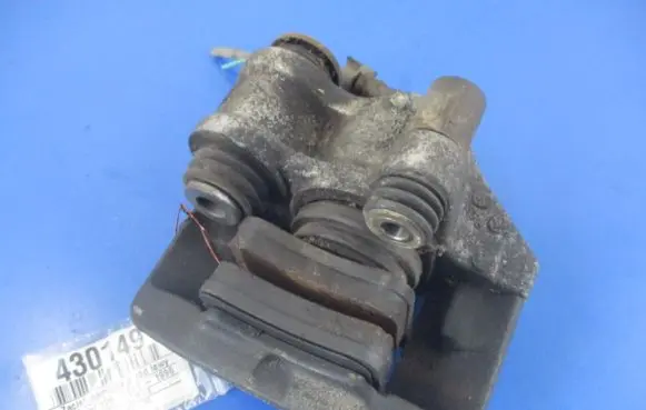 Peugeot 106 Front brake caliper 9612797080