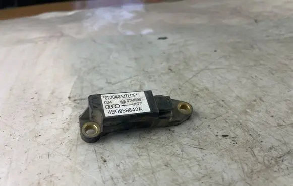 Audi A4 S4 B6 8E 8H Airbag deployment crash/impact sensor 4B0959643A
