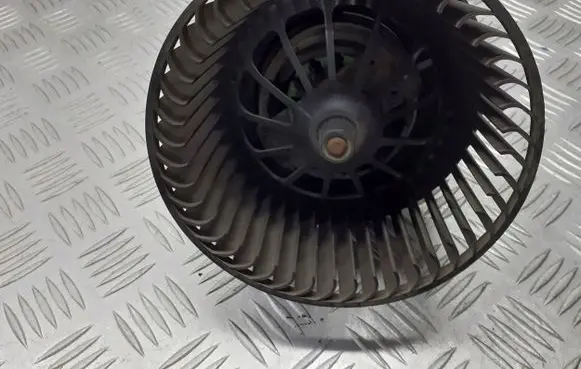 Ford C-MAX I Front door blower motor 3M5H-18456-AD