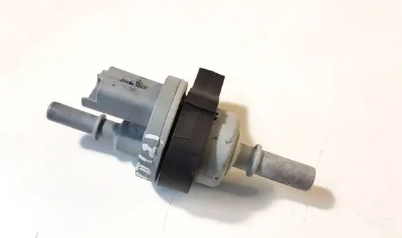 Peugeot 208 Turbo solenoid valve 9802009480