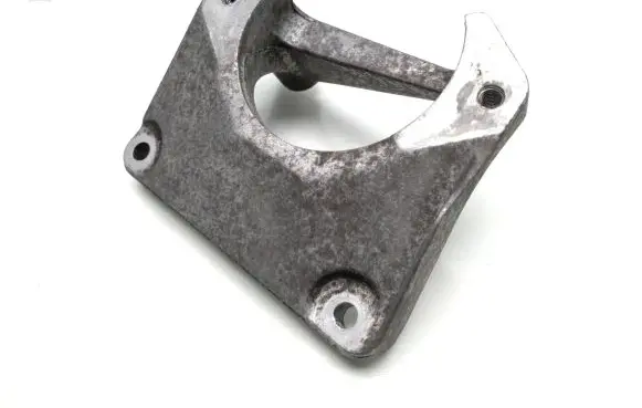 BMW 5 E60 E61 Engine mounting bracket 6761117 22116761117