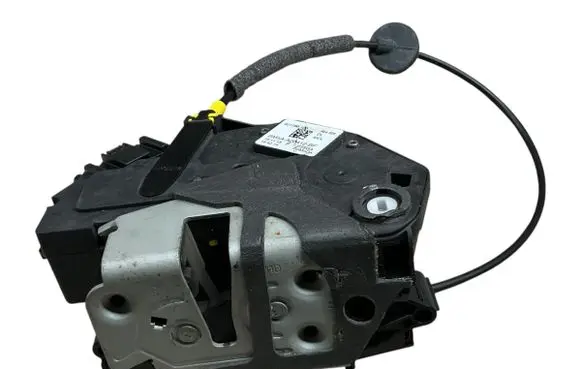 Ford Kuga II Rear door lock BM5AA26412BF 921766106