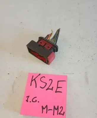Renault Megane II ABS module connector plug 98321313