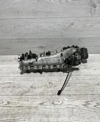 BMW 5 G30 G31 G38 Intake manifold 10845211 7925777 8570791