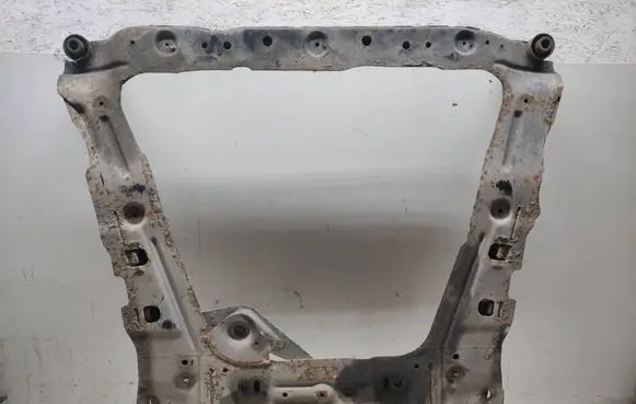 Nissan Qashqai Front subframe