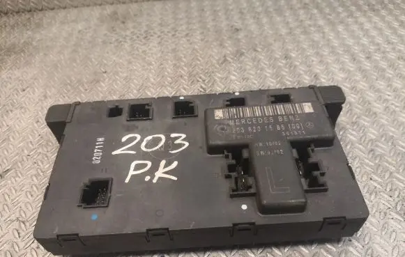 Mercedes-Benz C W203 Door control unit/module 2038201585