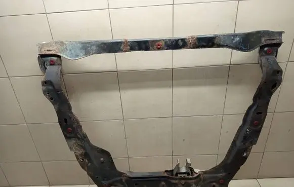 Volvo S60 Front subframe G9N5000T033A