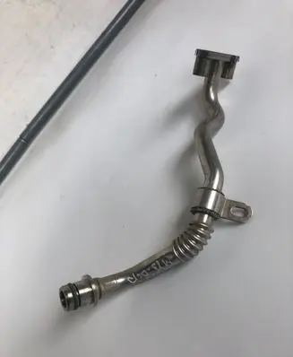 Mercedes-Benz GLA H247 Turbo turbocharger oiling pipe/hose A2820900177