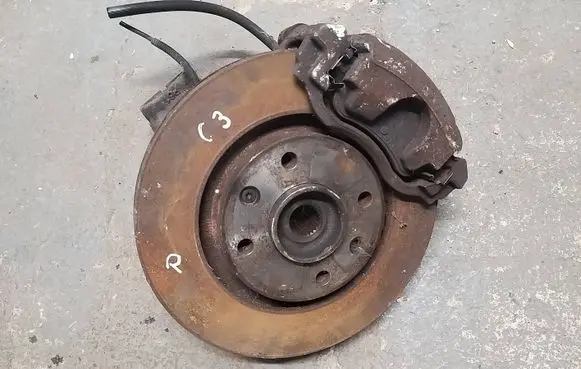 Citroen C3 Picasso Front wheel hub spindle knuckle
