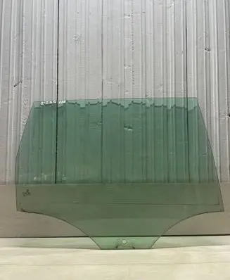 Volkswagen PASSAT B7 Front door window glass four-door 43R00082 A011404 DOT90M40AS2