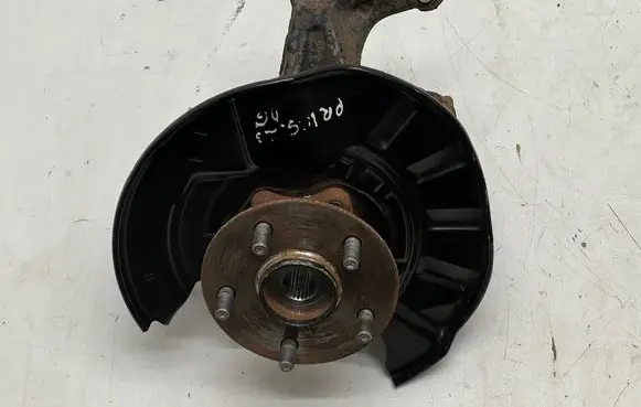 Toyota Prius xw60 Rear wheel hub spindle/knuckle 231213B Y8516 PR4R