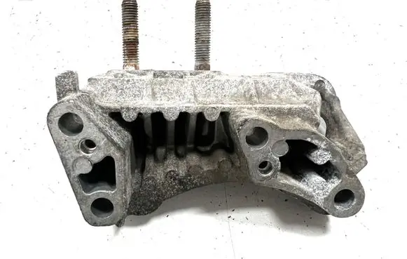 Ford C-MAX II Engine mounting bracket S326C29