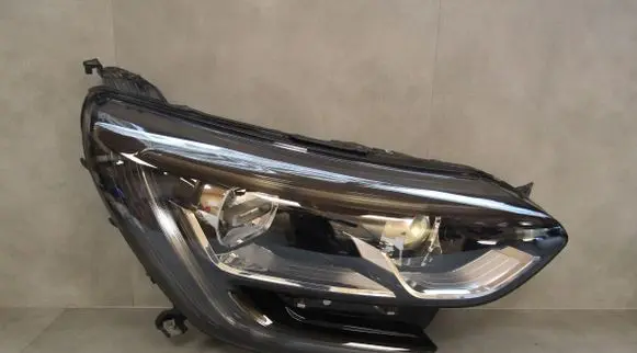 Renault Megane IV Headlight/headlamp 260100141R 90108044