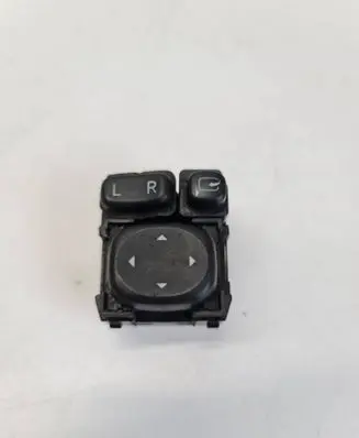 Toyota Avensis T250 Wing mirror switch 183646 1076742
