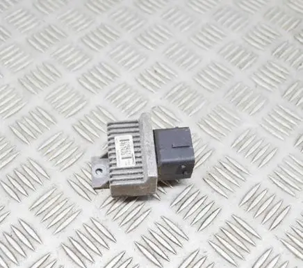 Renault Master III Glow plug pre-heat relay 110678071R