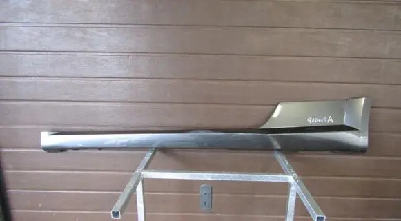 Front sill (body part)