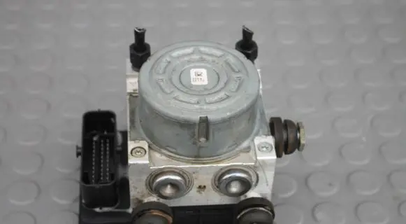Hyundai Kona I ABS Pump 58900-J9900 28.5163-1706.3 06.2109-8585.3
