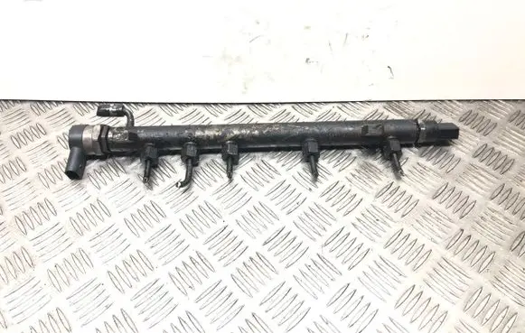 Mercedes-Benz B W245 Fuel main line pipe 0281002494 A6110780449