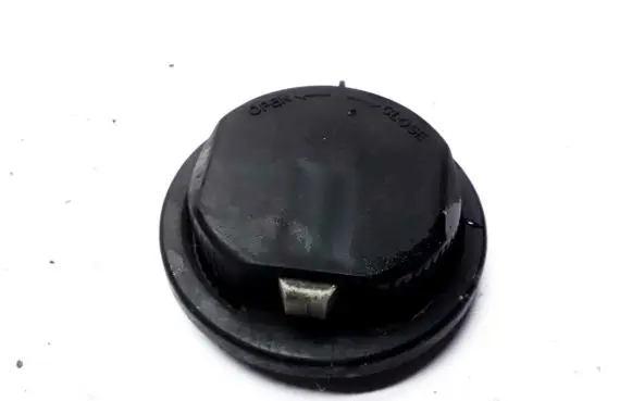 Alfa Romeo 156 Headlight/headlamp dust cover C1137